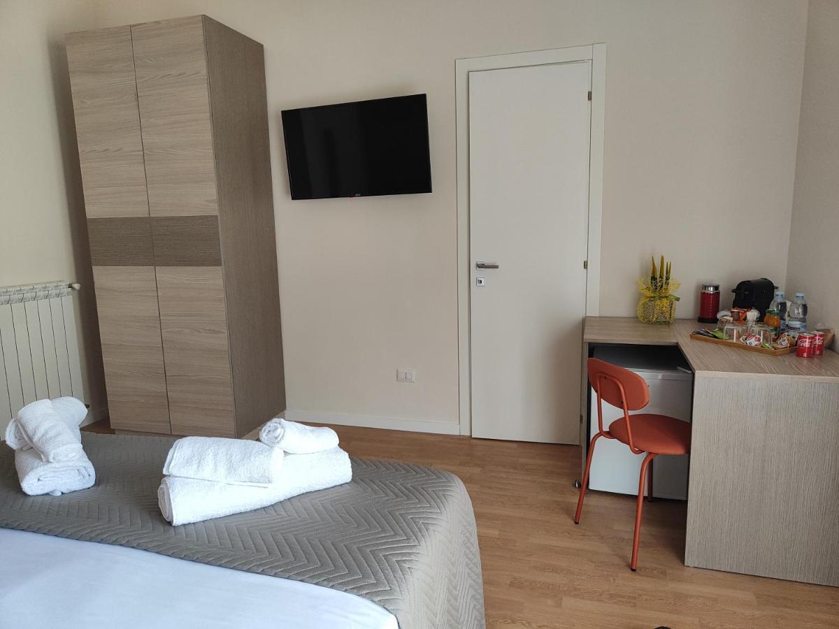 B&B Libra Rooms & Suite Salerno Exterior photo
